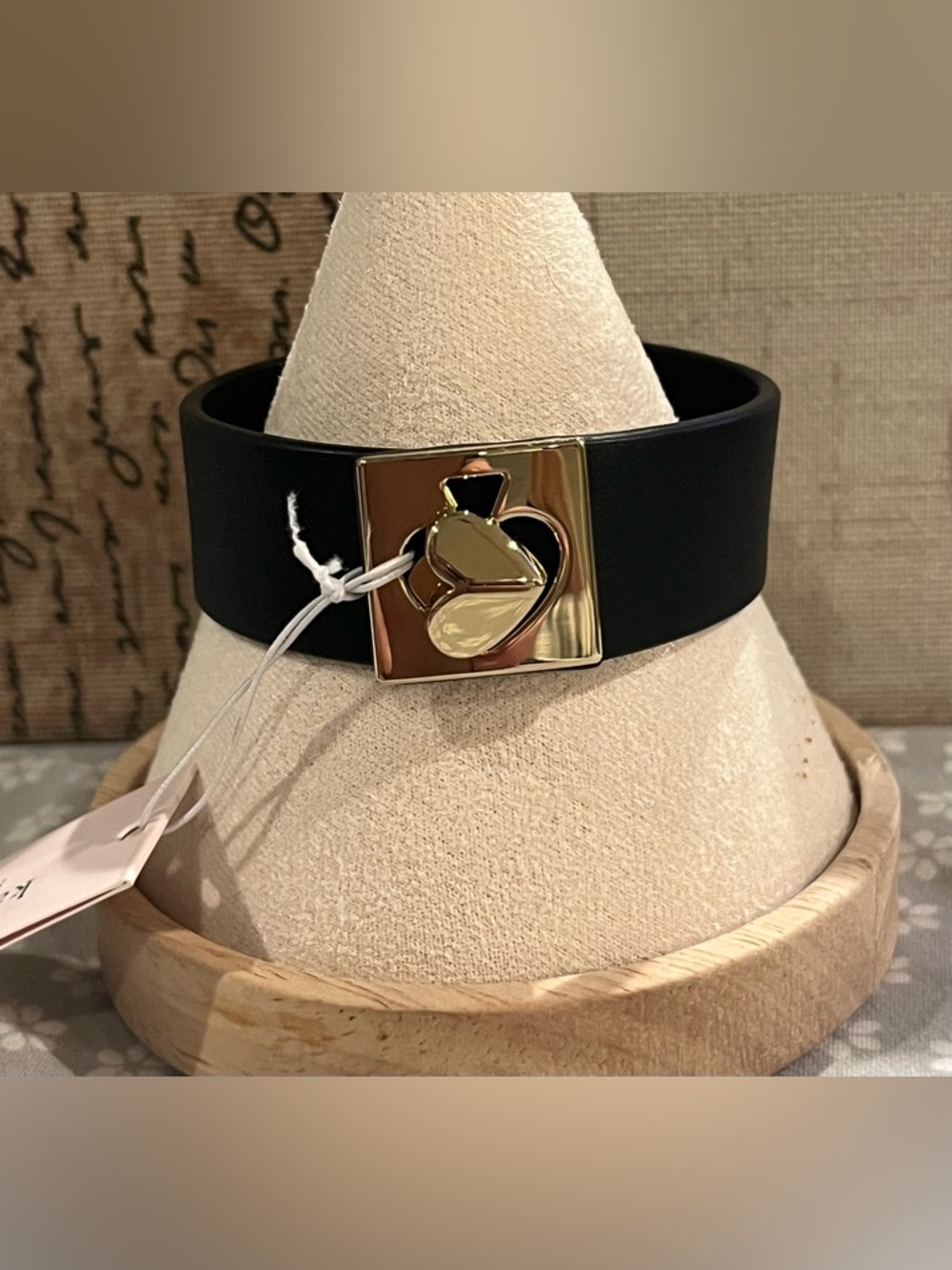 Kate Spade Black Leather Bracelet with Gold Heart Twist Lock NWT and dust bag